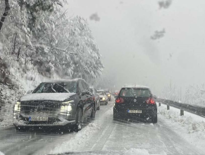 Otežan saobraćaj zbog snijega u većem dijelu Bosne i Hercegovine