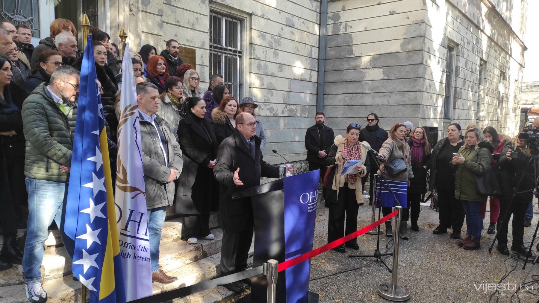 Ovo su detalji Schmidtovog naloga za spas Nacionalne biblioteke BiH