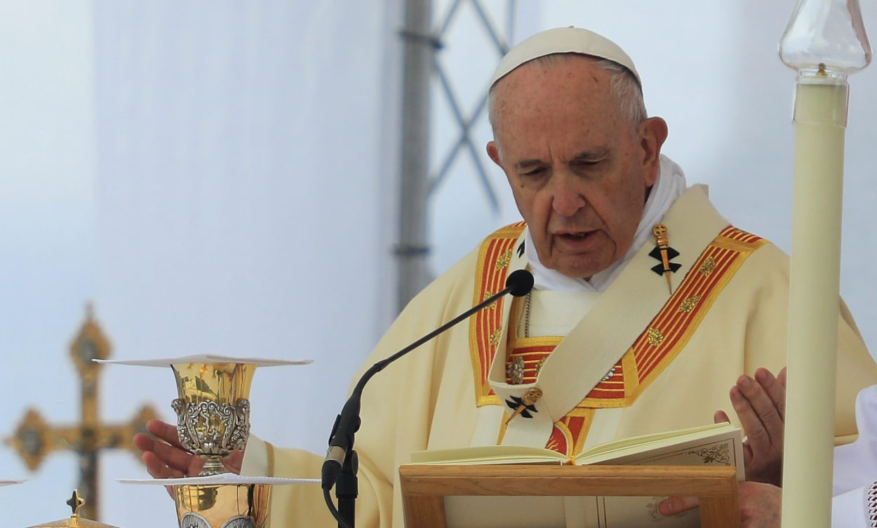 Papa Franjo otkriva da je bio meta pokušaja samoubilačkog napada tokom posjete Iraku