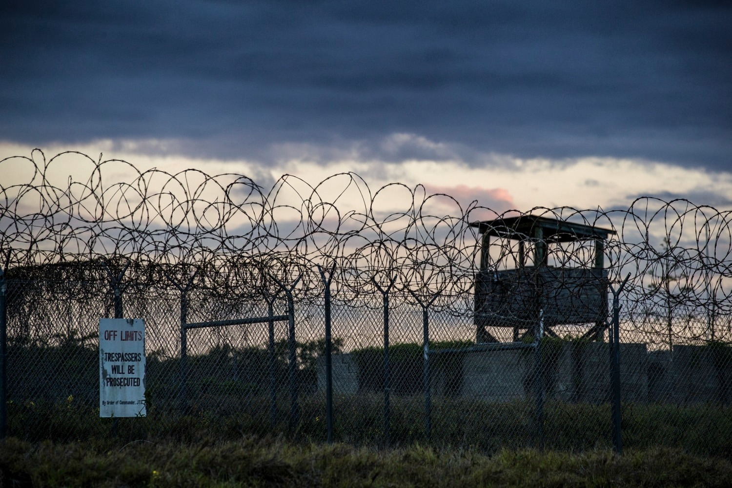 Pentagon planira slanje migranata u Guantanamo već ovog vikenda