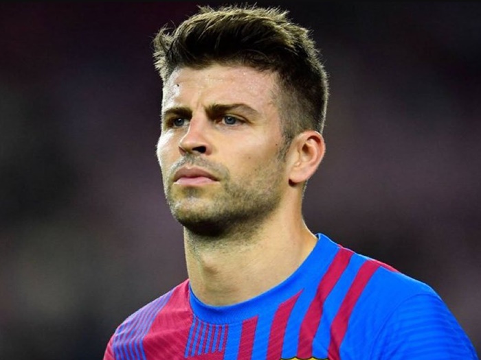 Pique otkrio koga bi želio vidjeti na klupi Barcelone