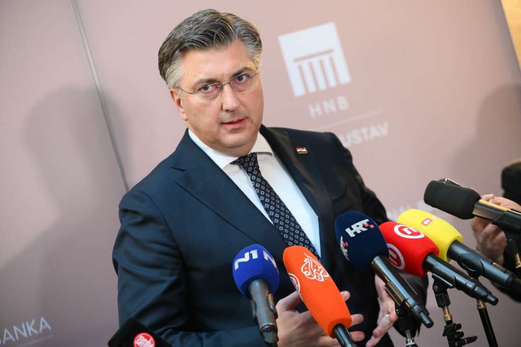 Plenković: Nit' je Grbin predsjednik SDP-a, nit' je Milanović predsjednik Republike