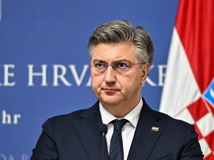 Plenković: Razmatrat će se angažman zaštitarskih kompanija u školama