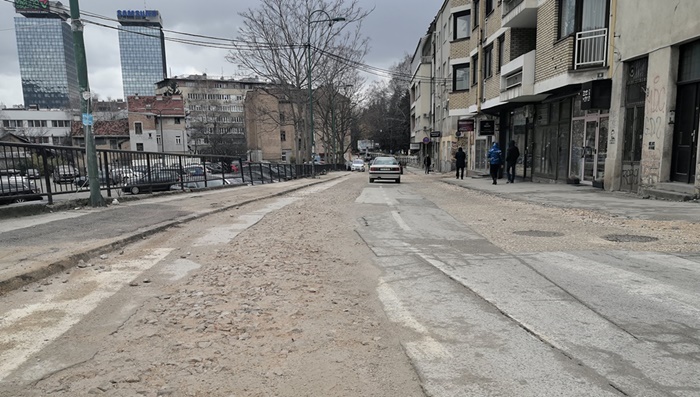 Po otvaranju baza počinje asfaltiranje Kranjčevićeve ulice