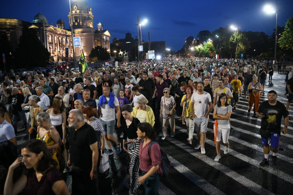 Počeo dvanaesti protest Srbija protiv nasilja