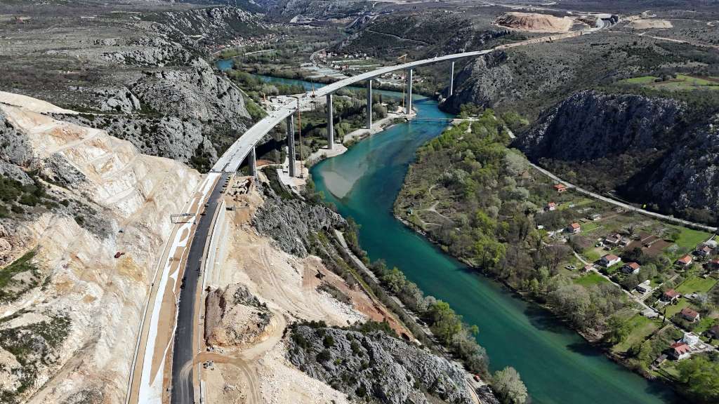 Počiteljski most saniran, još nije poznat datum puštanja u saobraćaj