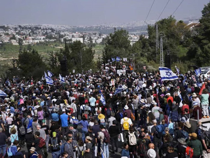 Podrška porodicama talaca: Kolona izraelskih demonstranata stigla u Jerusalem