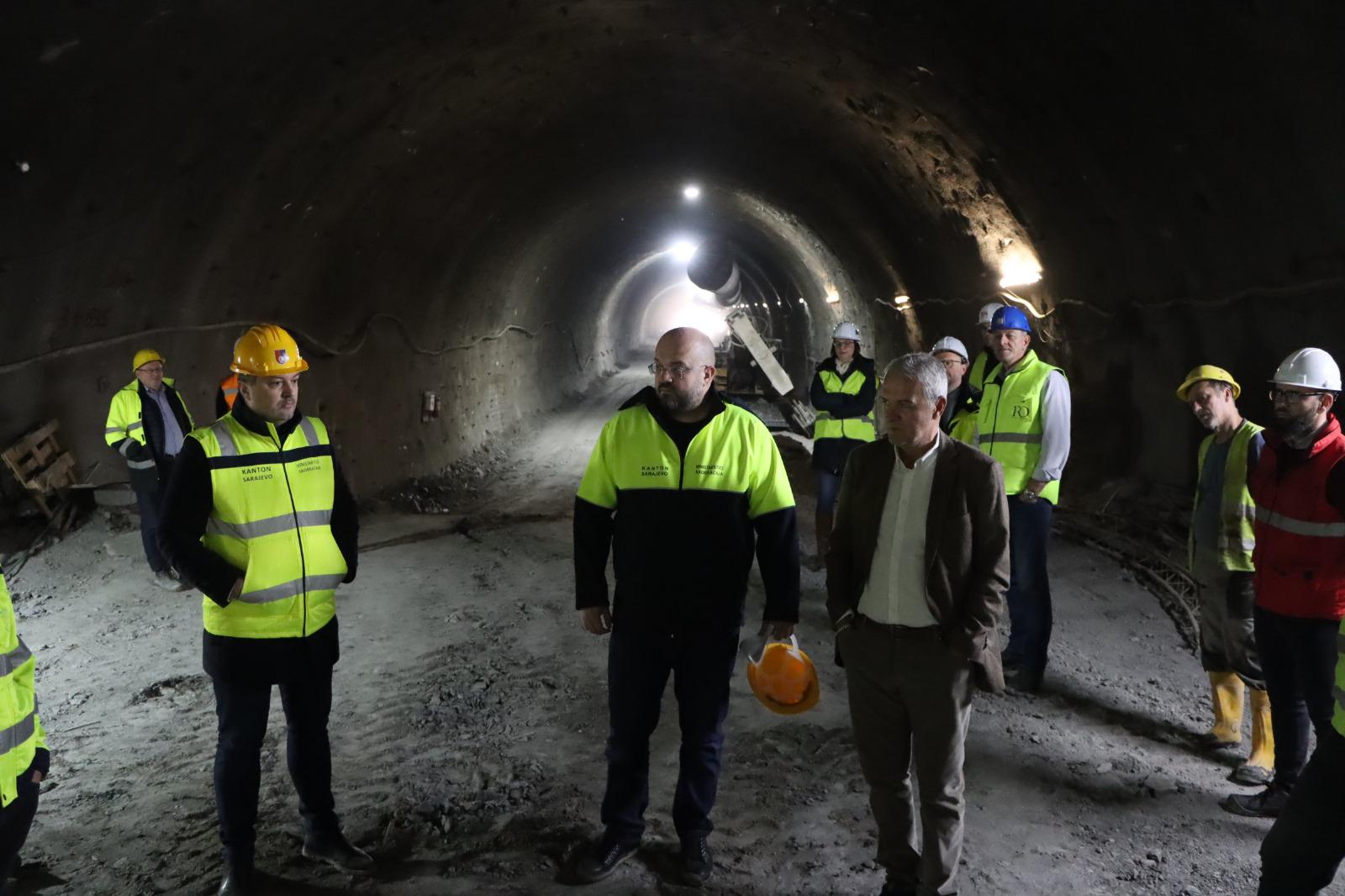 Pogledajte Kako Napreduju Radovi Na Gradnji Tunela Kobilja Glava