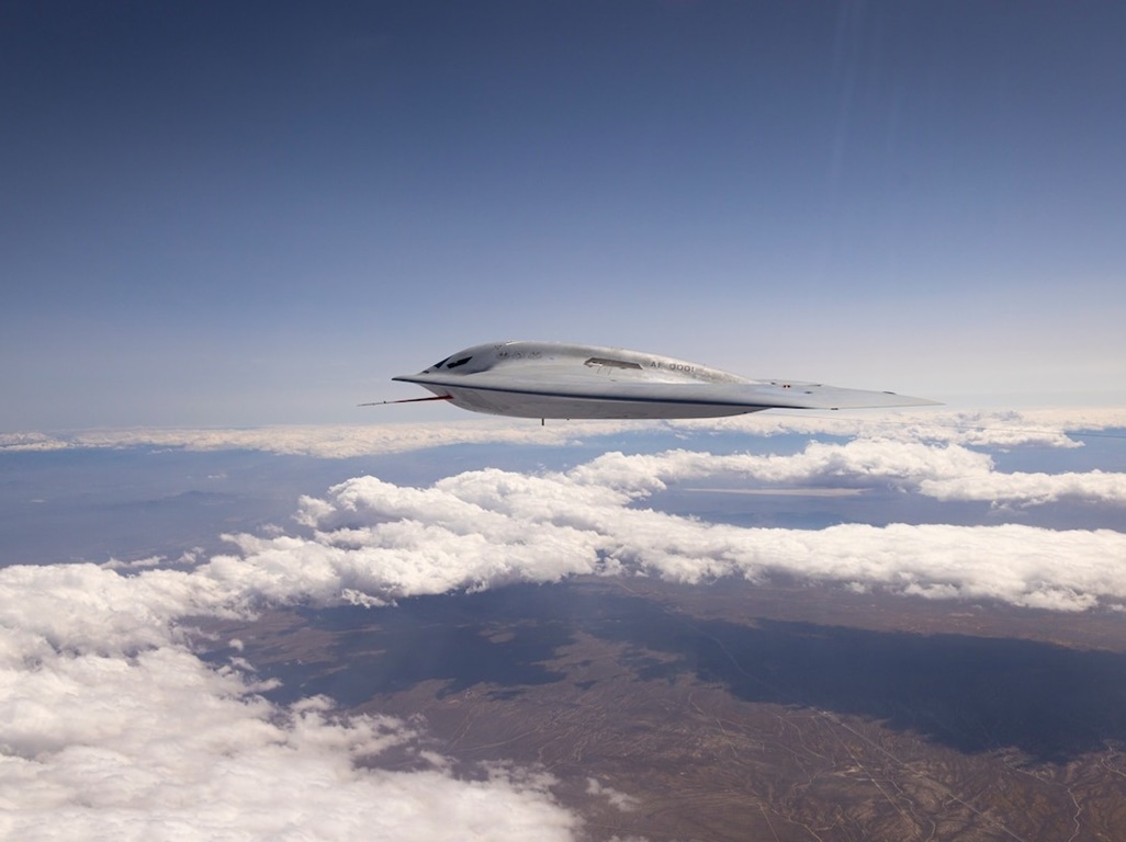 Pogledajte prve službene fotografije bombardera B-21 Raider u letu