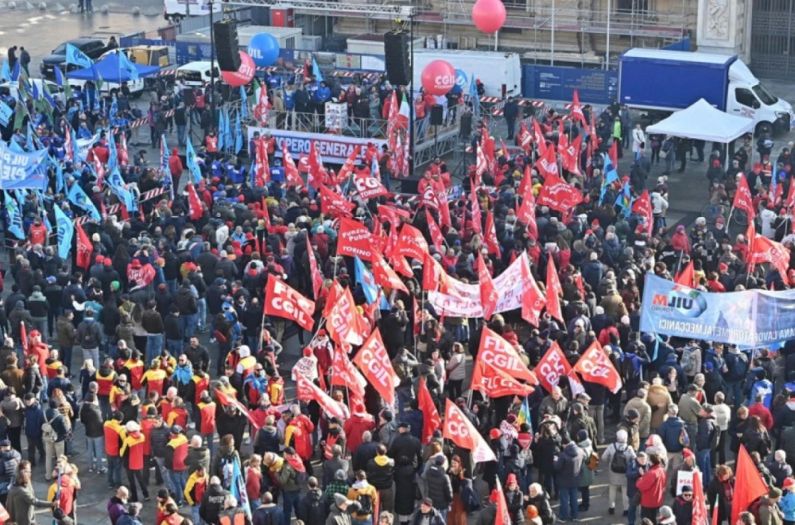 Pola miliona ljudi na ulicama u Italiji: Traže se veće plate i penzije