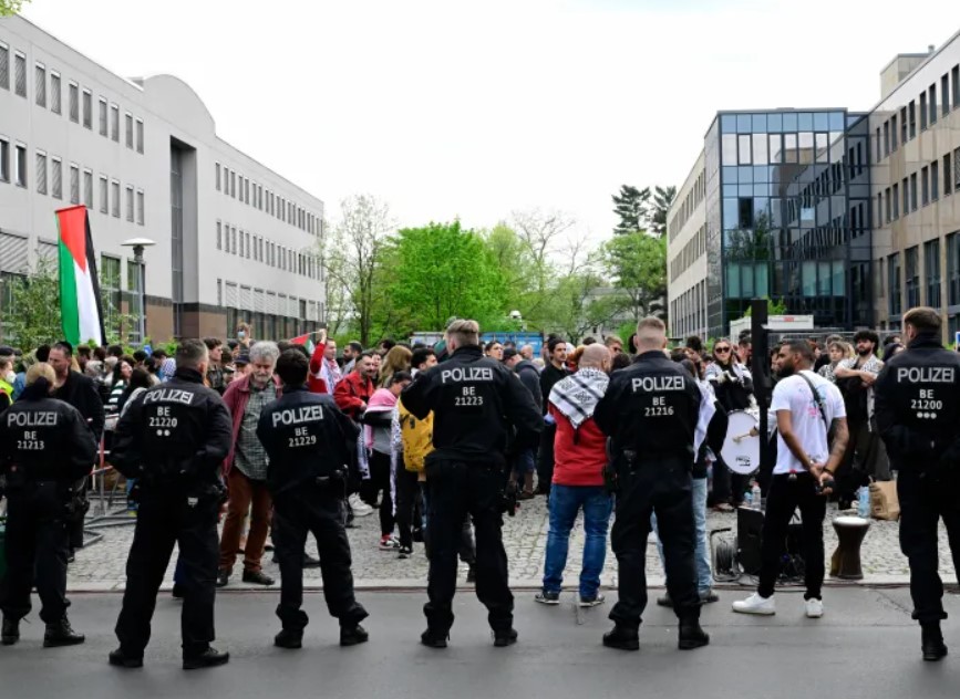 Policija prekinula skup: Oko 250 učesnika napustili propalestinske proteste u Berlinu