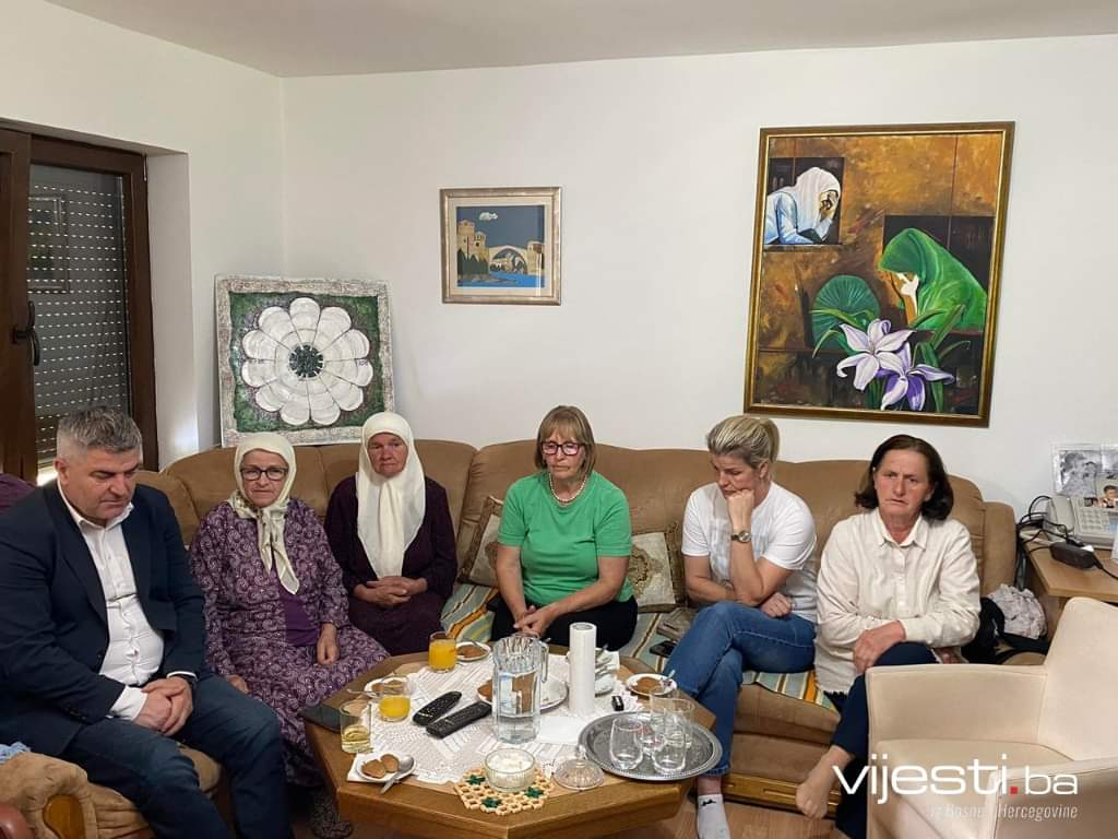 Posjetili smo Majke Srebrenice: Godine na putu istine i pravde nisu bile uzalud