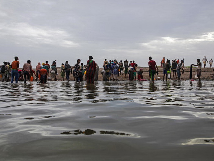 Potonuo brod s migrantima kod Jemena, najmanje 49 mrtvih i 140 nestalih