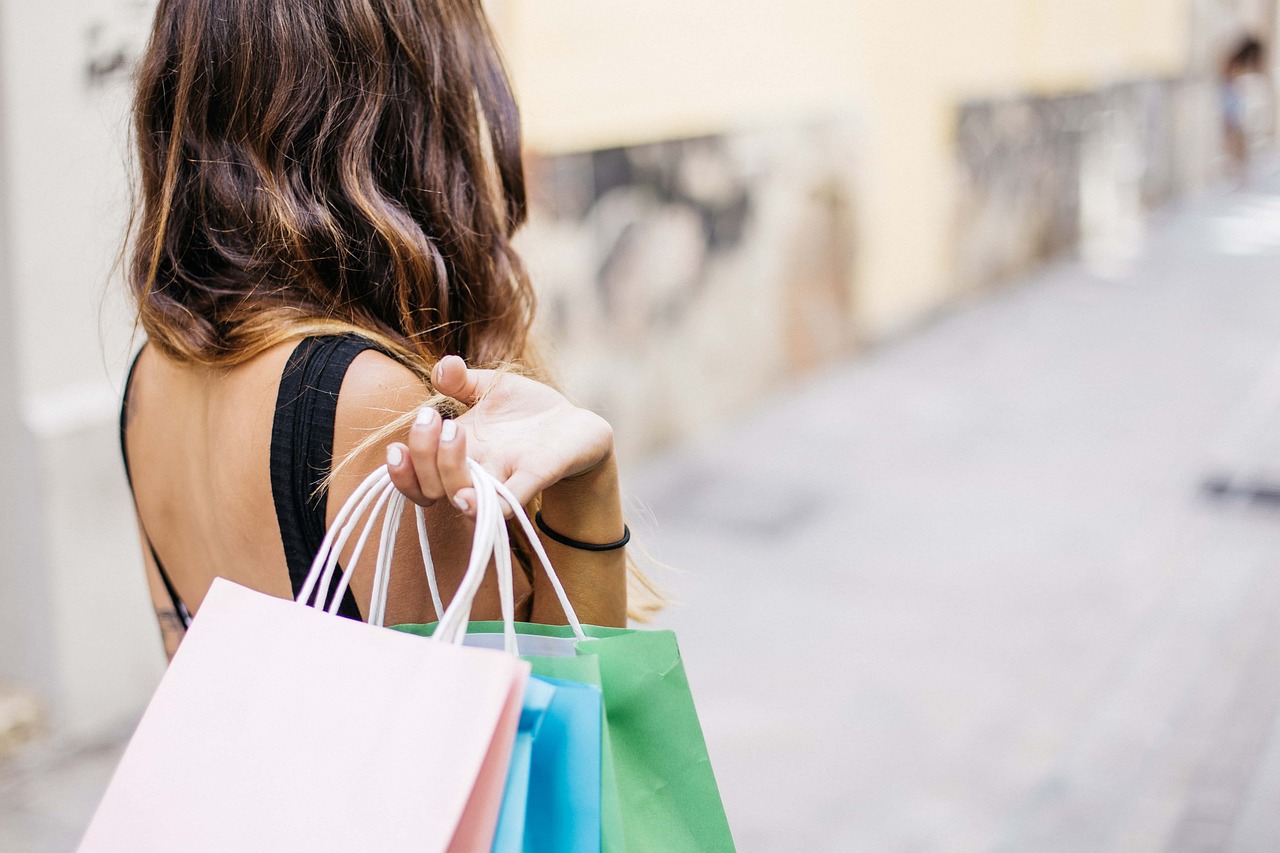 Potrošači manje kupuju zbog inflacije, nema više luksuza