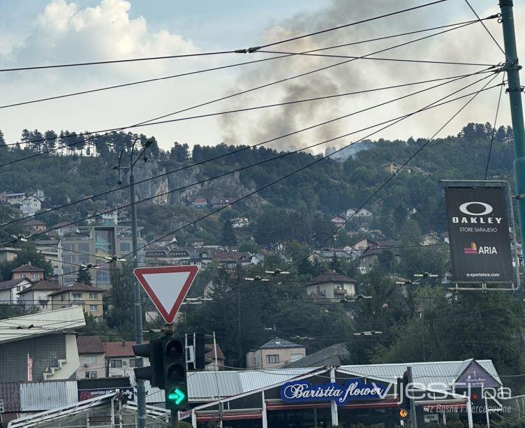 Požar iznad Sarajeva, eksplodirala mina