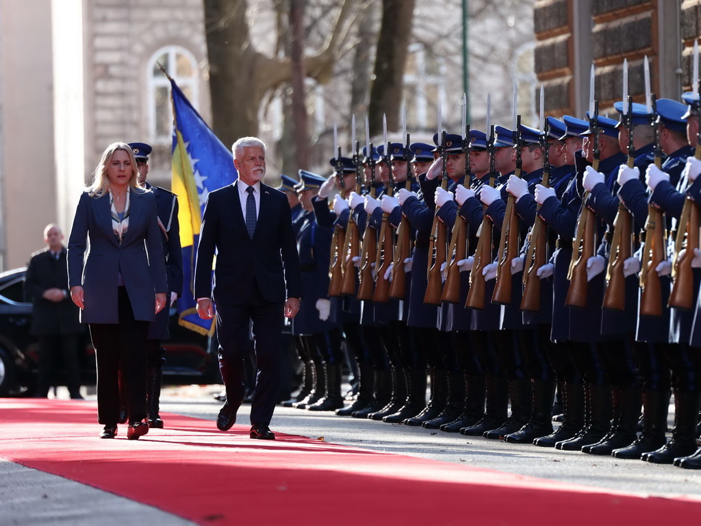 Predsjednik Češke Petr Pavel dočekan u Predsjedništvu BiH uz najviše vojne počasti