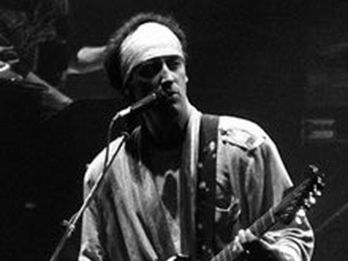 Preminuo Jack Sonni, gitarist grupe Dire Straits