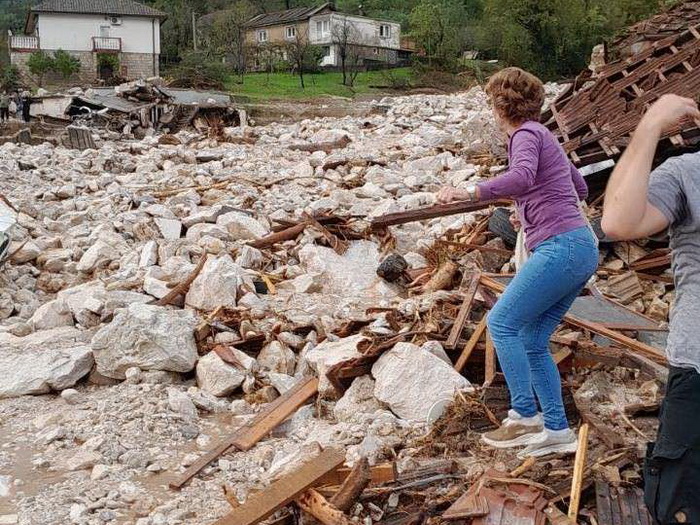 Preporuke Zavoda za javno zdravstvo FBiH za stanovnike poplavljenih područja