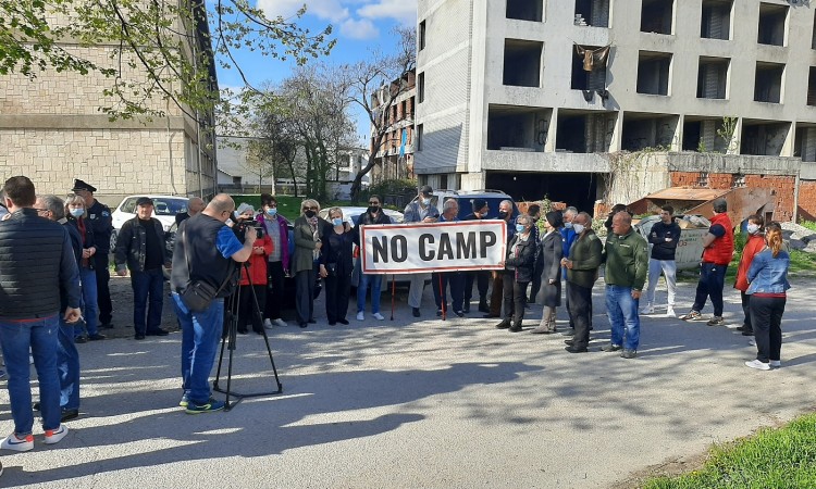 Problem nekontroliranog boravka migranata u središtu Bihaća