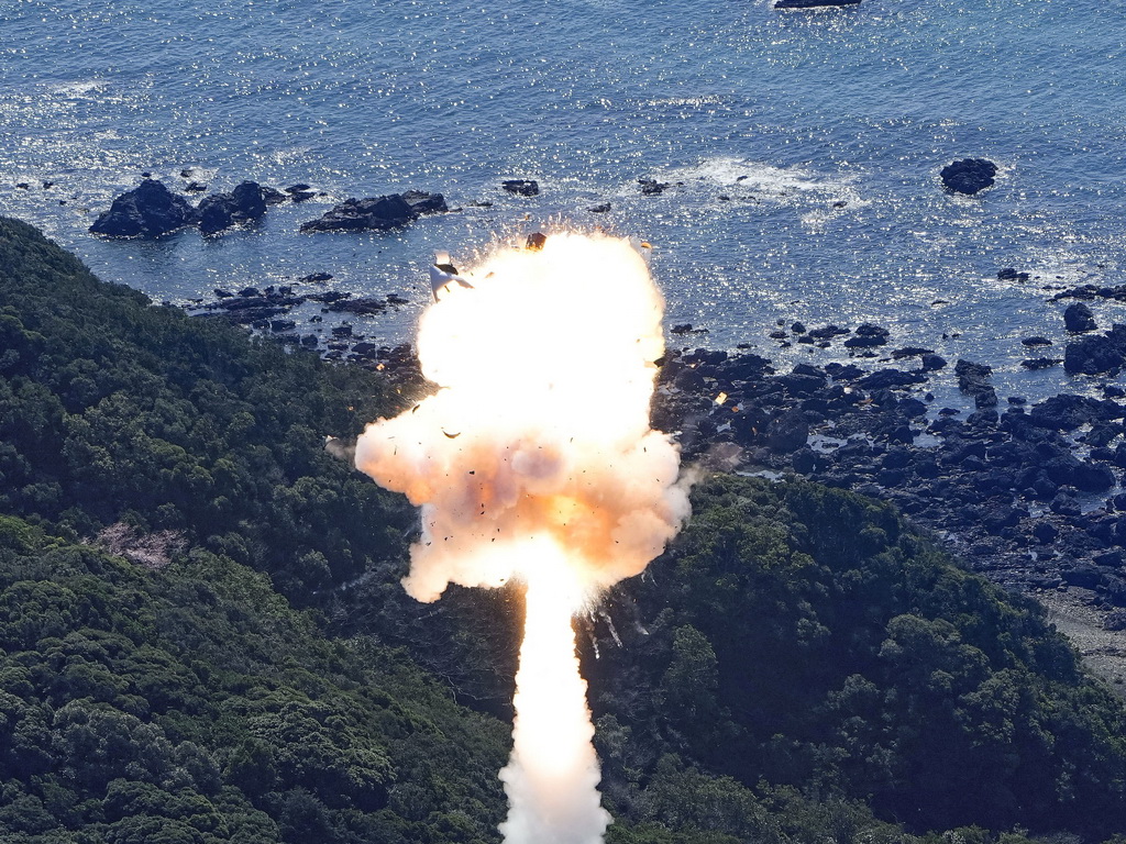 Prva japanska privatna raketa eksplodirala nakon lansiranja