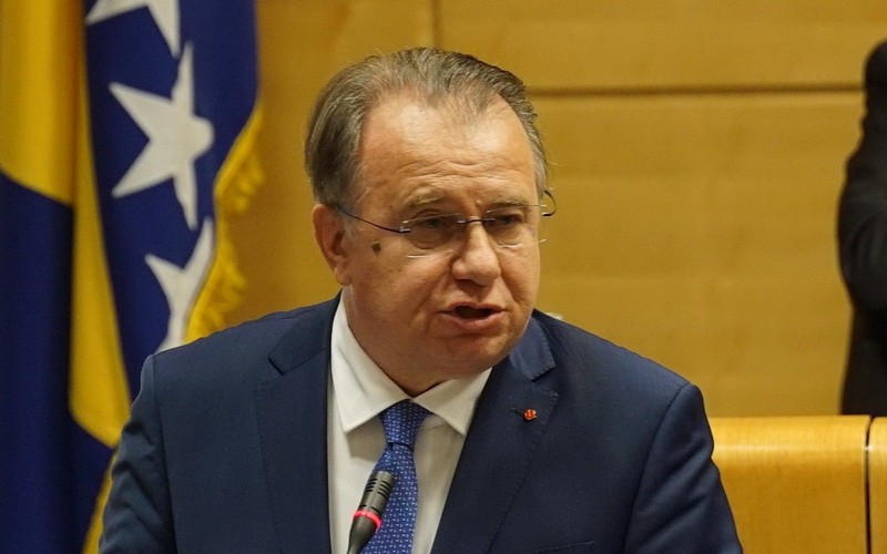 Prvomajska čestitka premijera Nikšića: Zajedno do boljih uslova