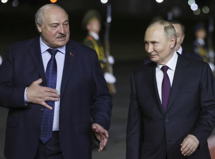 Putin otputovao van Rusije na sastanak s Lukašenkom