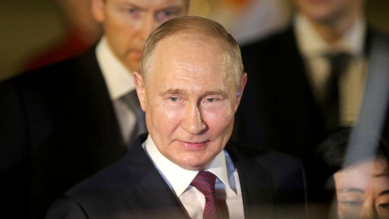 Putin: Prijedlog za rješavanje 'krize u Ukrajini' neće vječno biti na stolu