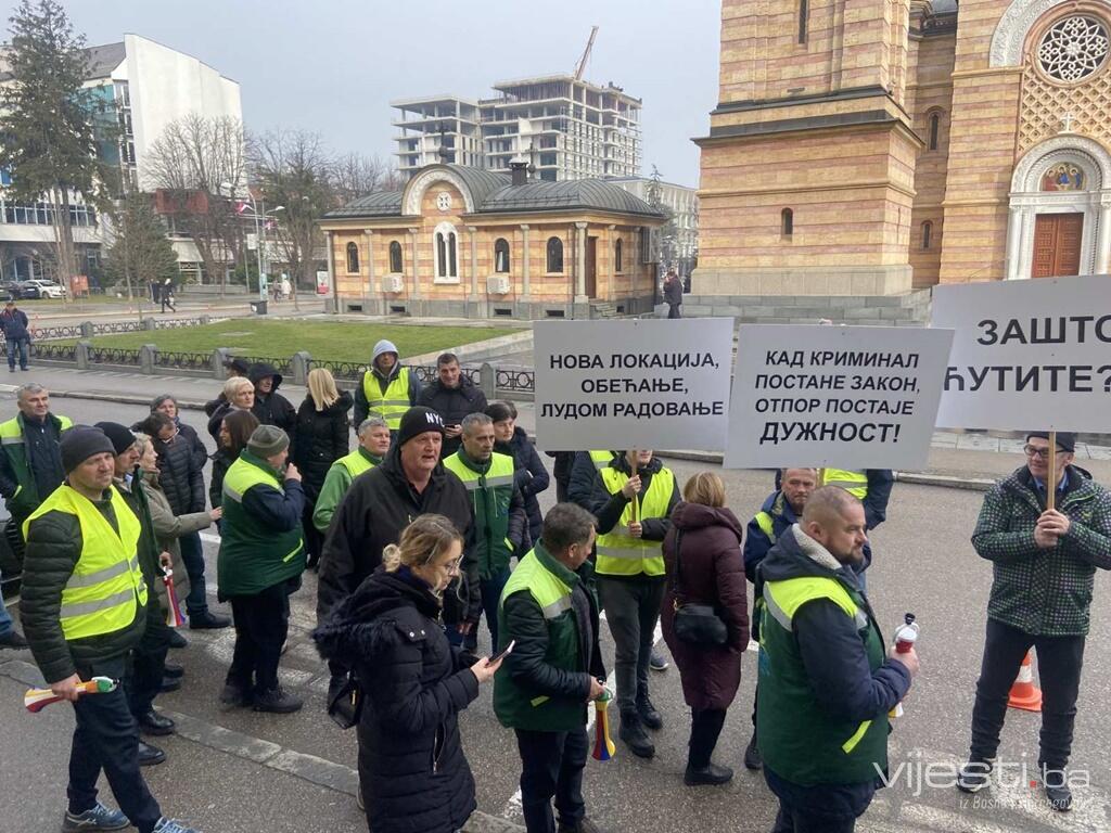 Radnici "DE-POT"-a ispred Gradske uprave: Prijete podzemni požari i ekološka katastrofa!