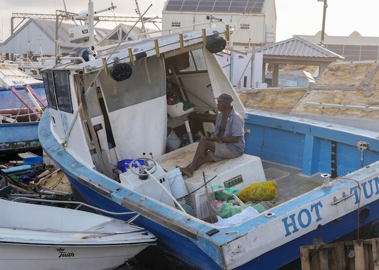 Razorni uragan Beryl poharao karipske otoke, ide prema Jamajci