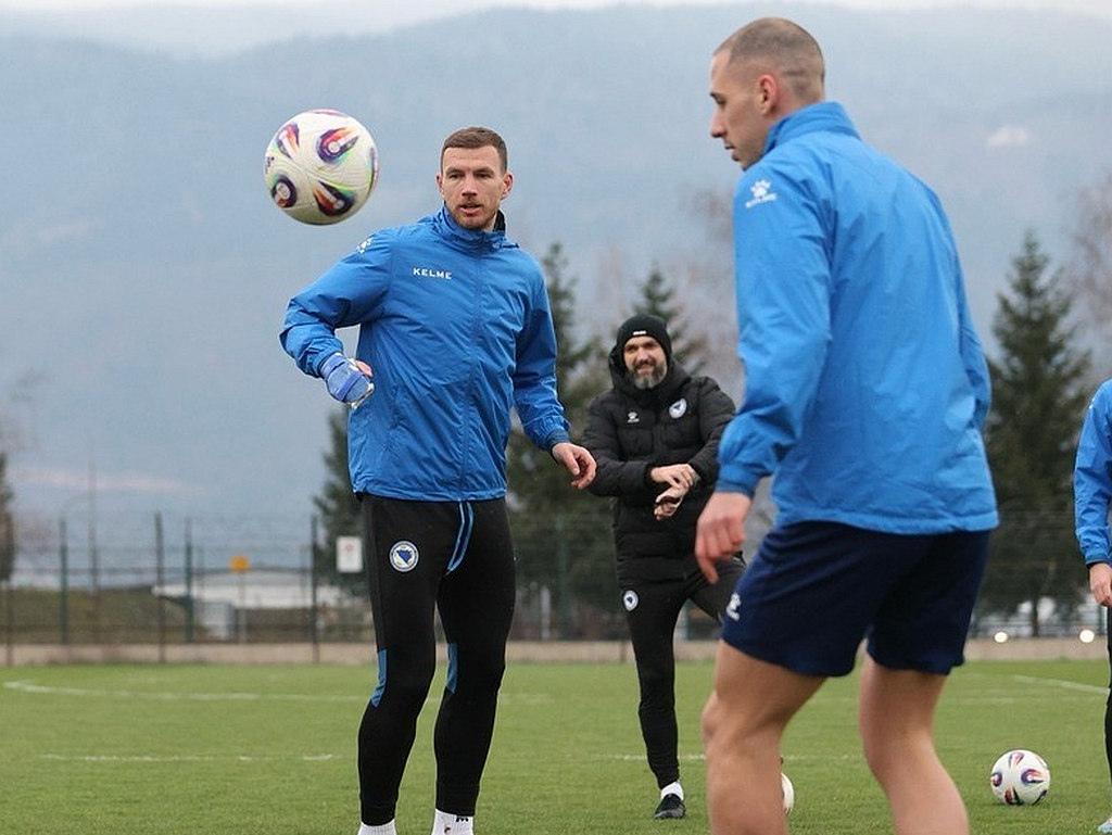 Reprezentativci BiH odradili prvi trening u Butmiru