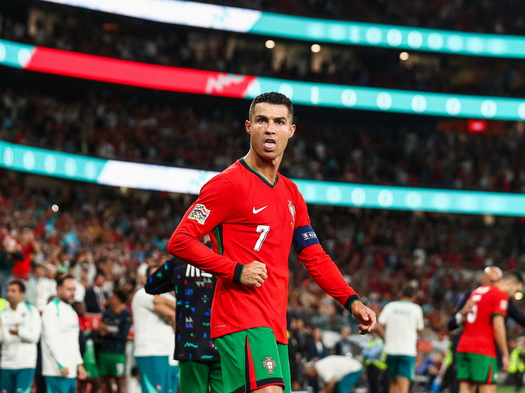 Ronaldo prognozirao dobitnike Zlatne lopte, evo koga vidi uz Mbappéa i Haalanda