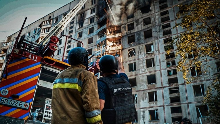 Rusija navođenim bombama napala Harkiv, povrijeđene desetine ljudi