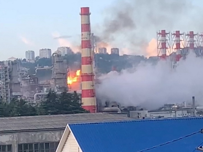 Ruska naftna rafinerija Tuapse uništena u ukrajinskom napadu dronom