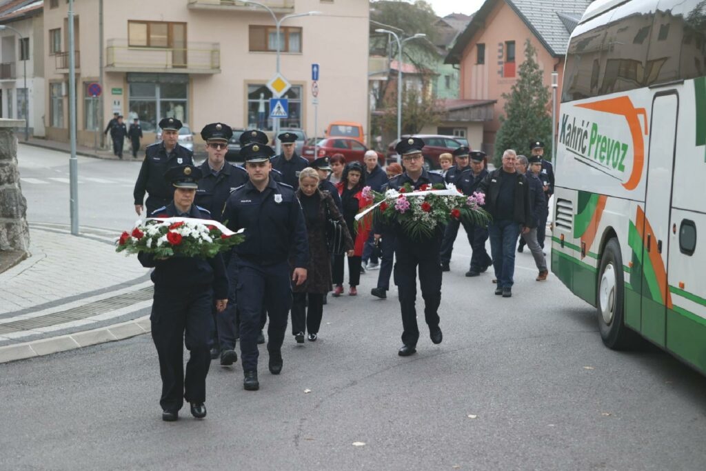 Sahranjen policajac Ozren Maran