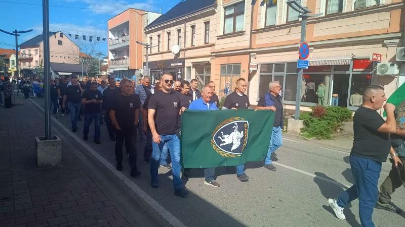 Sanski Most obilježio 29. godišnjicu oslobođenja: Emotivna ceremonija sjećanja