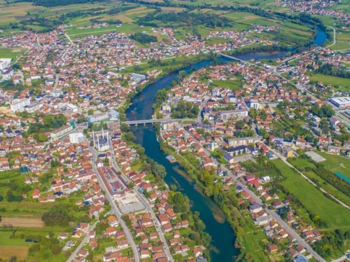 Sanski Most: Žena se napila pa pretukla svog supruga