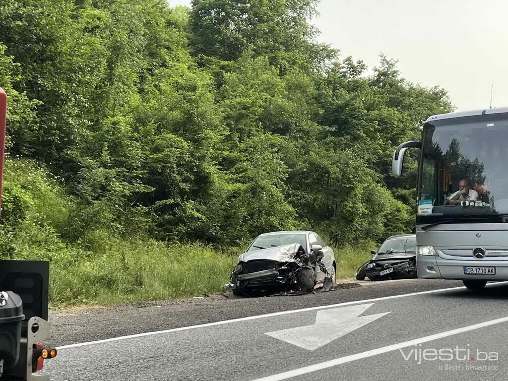 Saobraćajna nesreća u tunelu na Bradini, stvorile se ogromne gužve