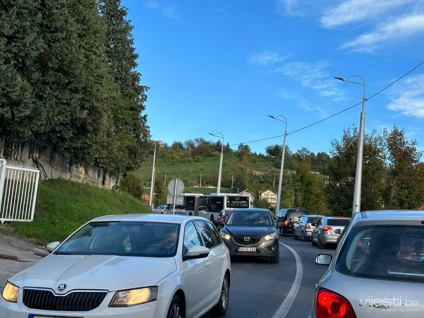 Saobraćajni kolaps na relaciji Vogošća - Sarajevo