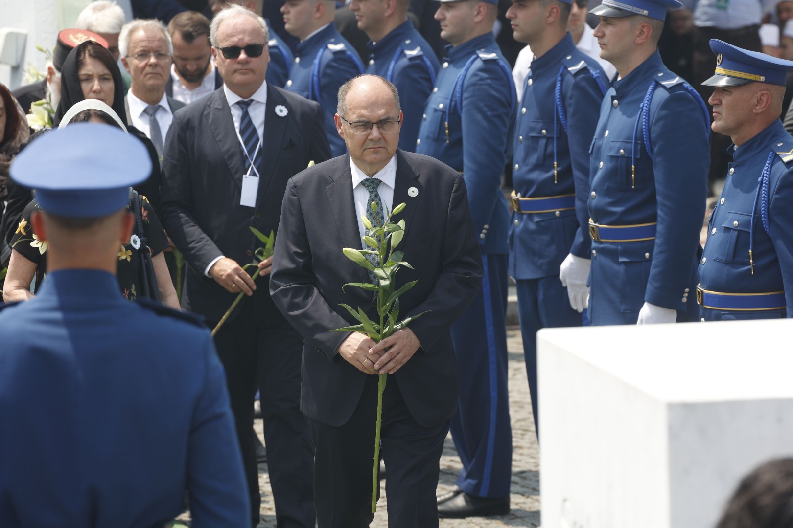 Schmidt: Rezolucija da bude pokretač ozdravljenja i razumijevanja