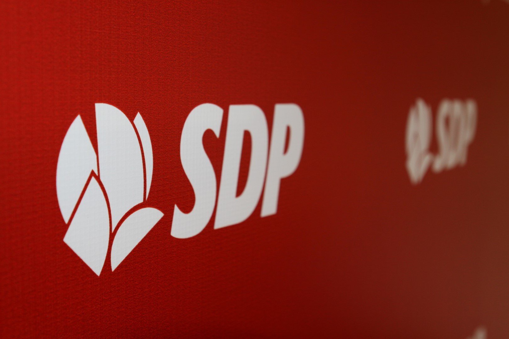 SDP se oglasio o ostavkama 13 ljekara na KCUS