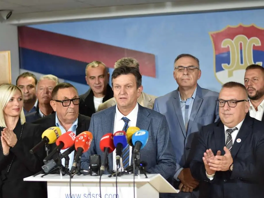 SDS određuje kriterije za unutarstranačke izbore i reorganizaciju