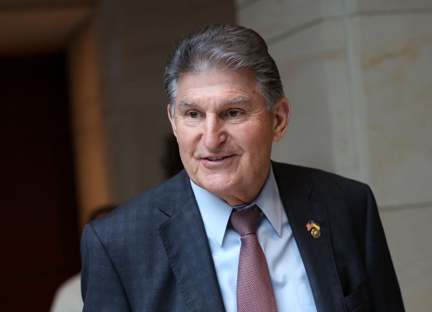 Senator Manchin: Vrijeme je da Biden preda baklju sljedećoj generaciji lidera