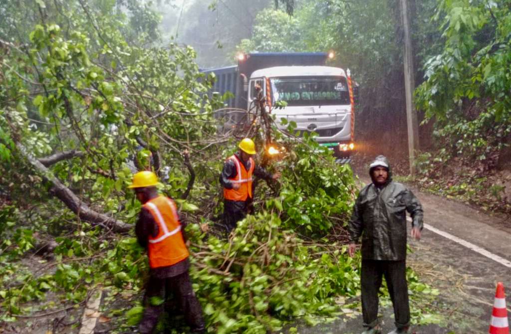 Šesnaest poginulih u ciklonu Renal u Bangladešu i Indiji