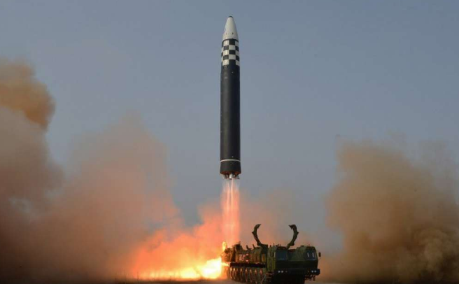 Sjeverna Koreja negira tvrdnje SAD-a da je slala topničke granate Rusiji