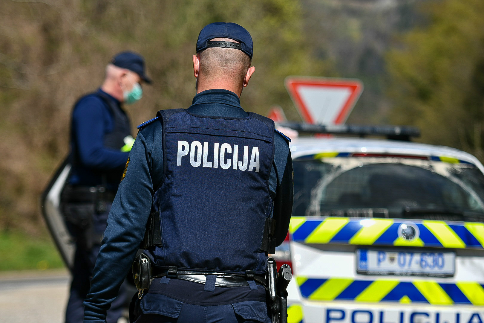 Slovenska policija počela pooštrenu kontrolu zelene granice zbog migranata