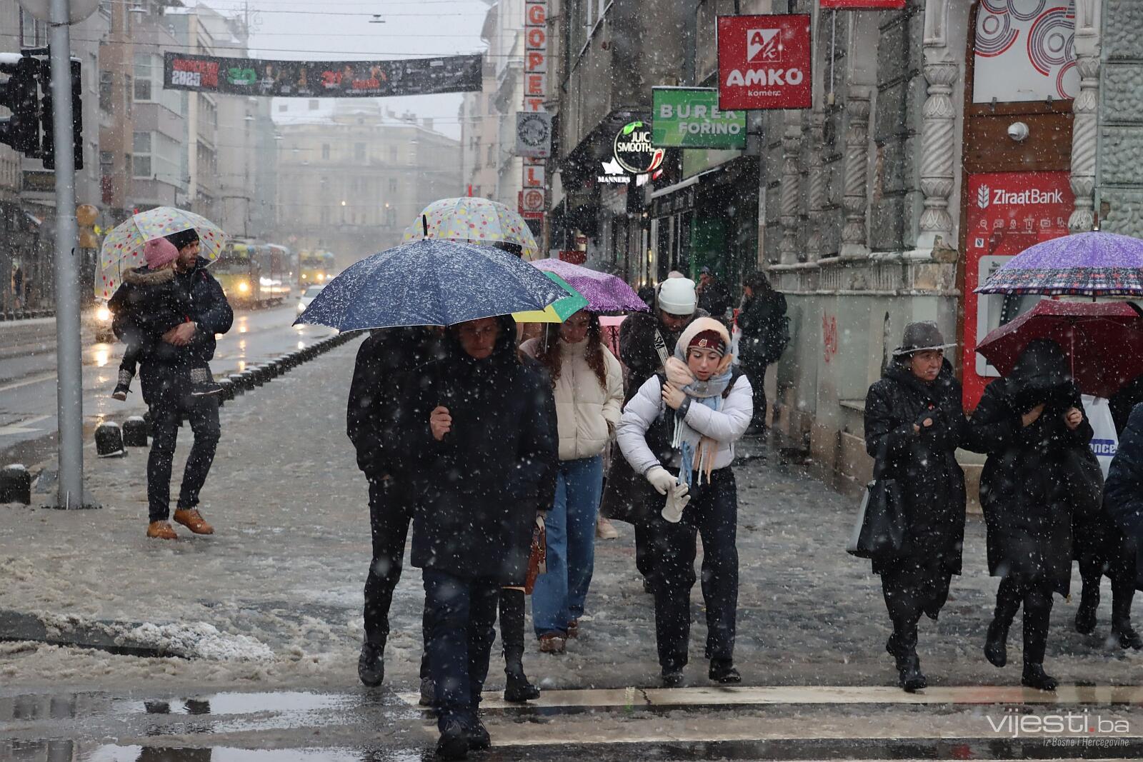 Snijeg pada, ne prestaje: Pogledajte stanje u Sarajevu