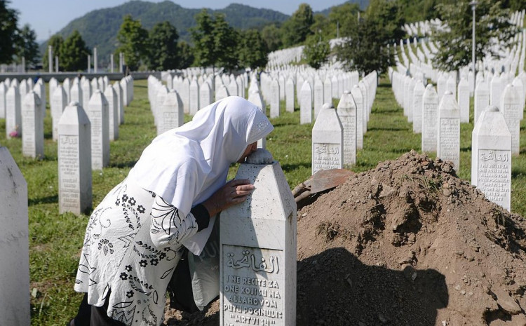 Srebrenica i neaktivnost međunarodne zajednice lekcija za Ukrajinu