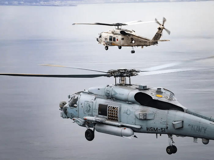 Srušila se dva vojna helikoptera u Japanu