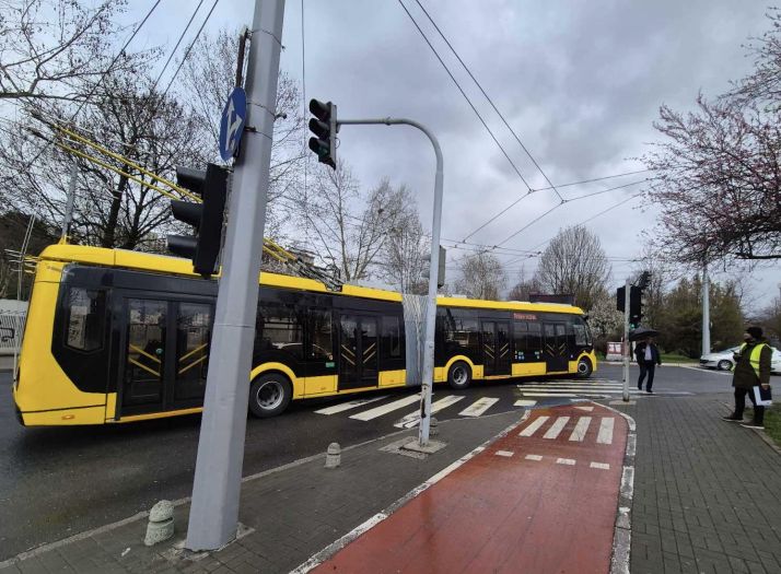 Šteta: Izvršena testna vožnja trolejbusa pod naponom od Skenderije do Jezera