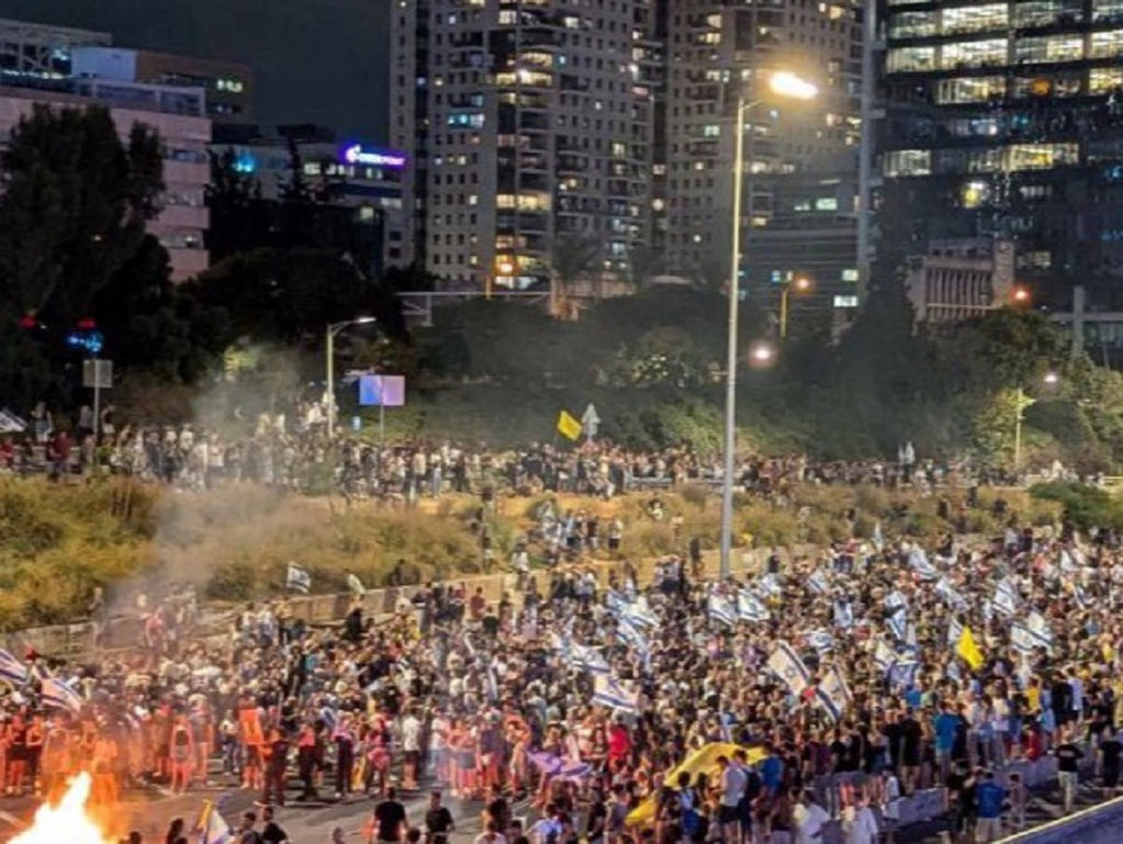 Stotine hiljada Izraelaca nastavilo proteste, traže povratak taoca